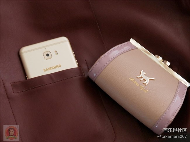 三星Galaxy C7 Pro 开箱上手图集 三星Galaxy C7 Pro 开箱上手图集