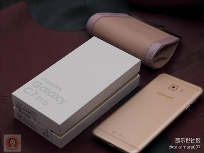 三星Galaxy C7 Pro 开箱上手图集 三星Galaxy C7 Pro 开箱上手图集