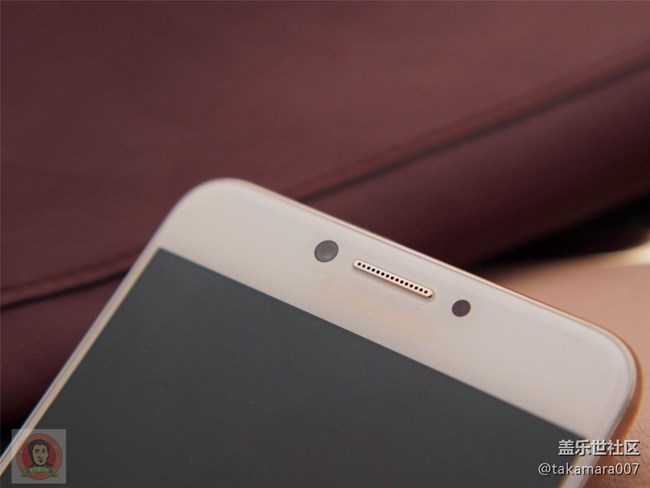 三星Galaxy C7 Pro 开箱上手图集 三星Galaxy C7 Pro 开箱上手图集
