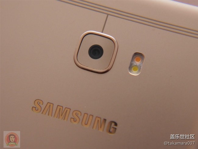 三星Galaxy C7 Pro 开箱上手图集 三星Galaxy C7 Pro 开箱上手图集