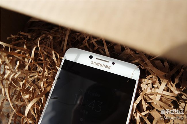 “刚刚好”之余的意外惊喜 三星C7 Pro上手轻体验