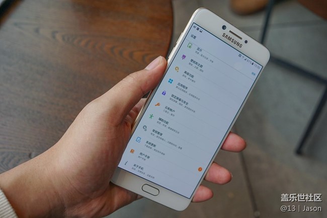 中端狙击旗舰 三星轻旗舰Galaxy C7 Pro使用体验