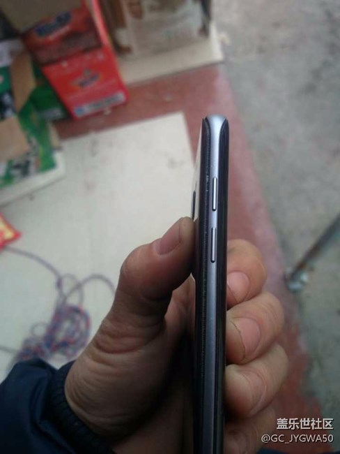 国行三星s7E后盖脱胶了，怎么办