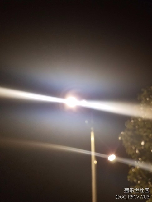 兄弟们帮忙看看是不是京东给我发的货有问题啊？