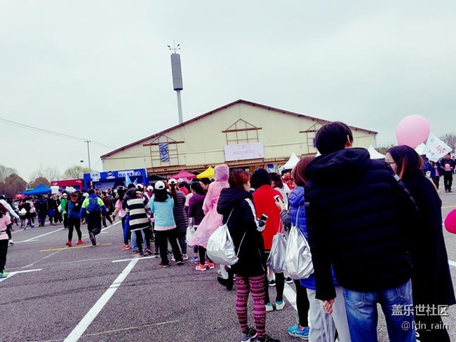 樱花节首届女子十公里路跑