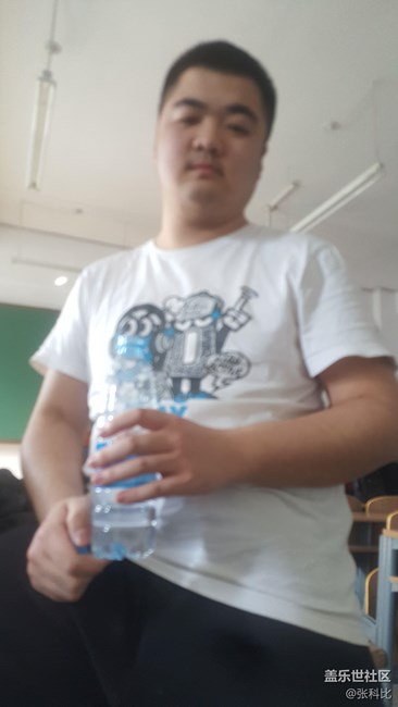 摄像头没法聚焦！