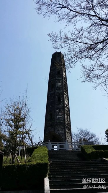 小镇的慵懒下午