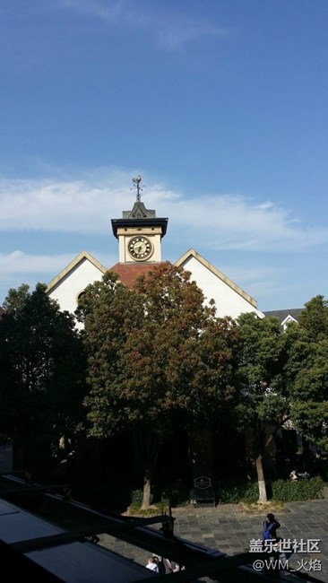 小镇的慵懒下午