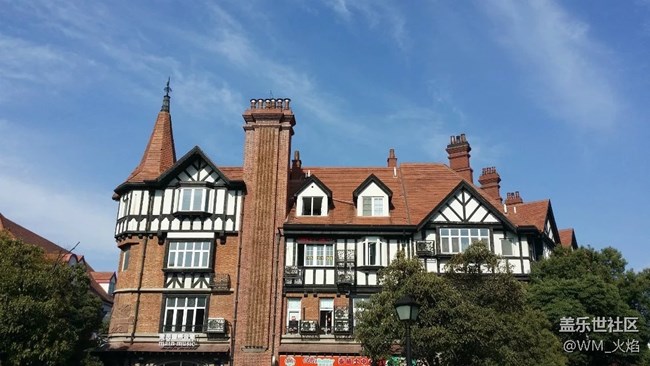 小镇的慵懒下午