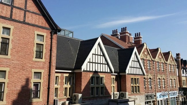 小镇的慵懒下午