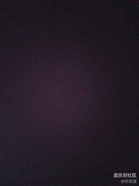 难道只有我的7e拍照中间泛红，暗光下特别明显！