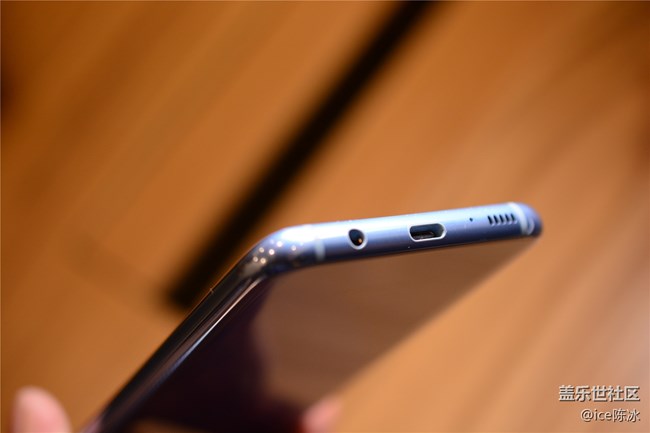 手感好到爆棚，三星Galaxy S8 安卓机皇上手体验首发