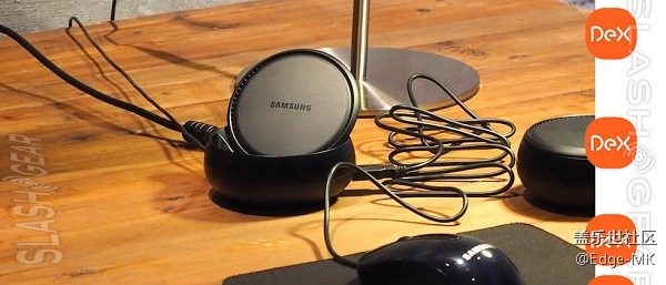 三星 DeX Station 简评(ubuntu phone很欣慰) 三星 DeX Station 简评(ubuntu phone很欣慰)