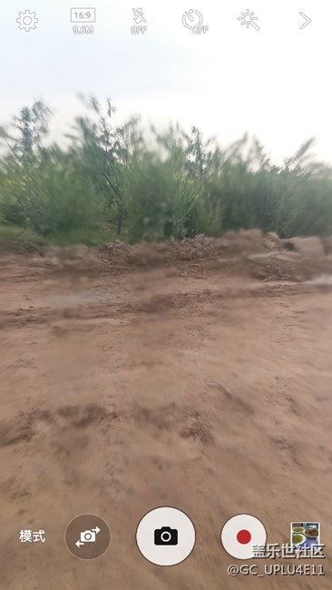 后置相机无法对焦还有蚊蚊的震动声。