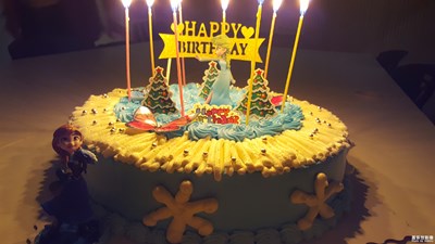 同事生日，献上一个少女情怀的蛋糕！