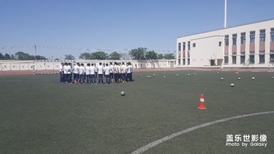 校园足球……授课