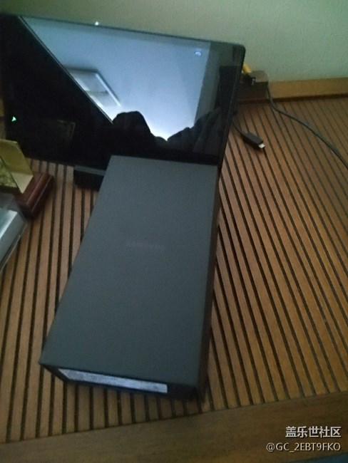 [S8晒单]22号到手的s8+,礼包到货，黑色4代无线充也到货了！