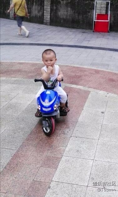 《儿童节快乐》+ 笑对生活