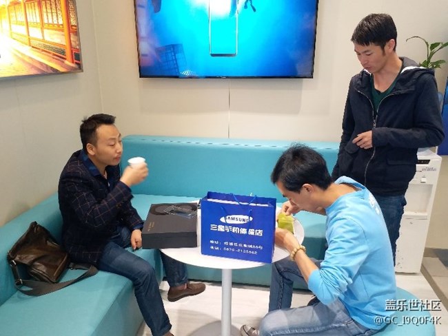 云南昭通机皇三星S8陪你度过生活点滴