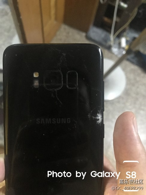 S8满半月首摔