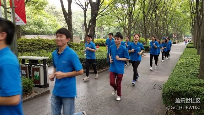 华东支社上海办疾风队Run for dream 奔跑8  大学生们！