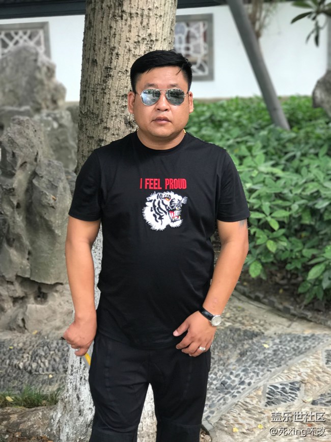 去了趟南京，顺手试了试夜拍。