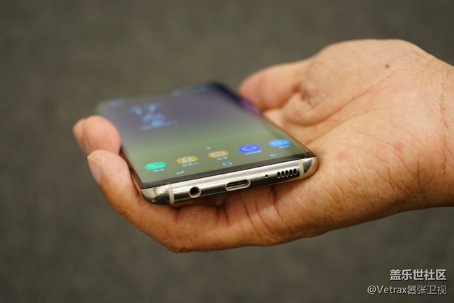 Galaxy S8 上手一月谈：新生 与 重生
