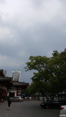 雨就要来了~~~躲