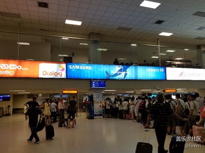 科伦坡班达奈克国际机场的s8广告