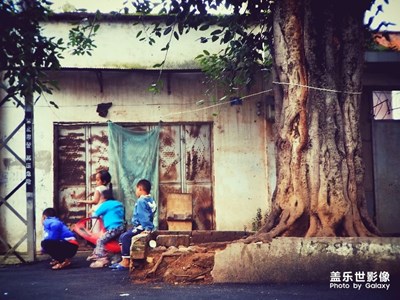 雨和古巷