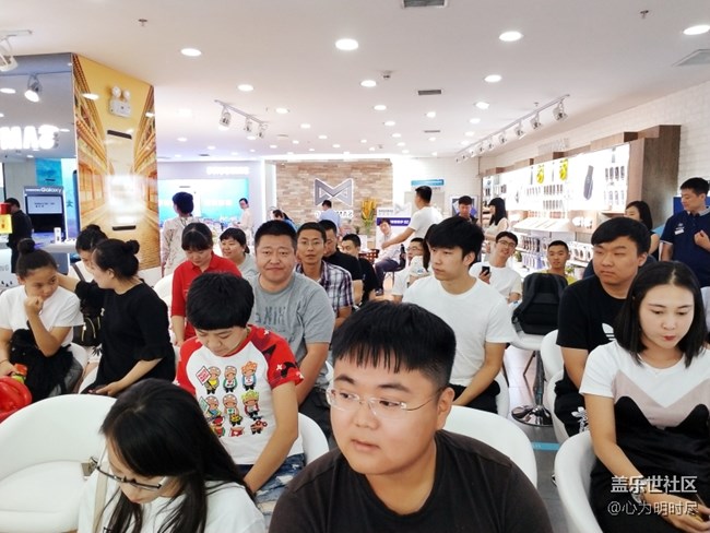 感谢一路上伤害我和帮助我的人! 感谢一路上伤害我和帮助我的人!
