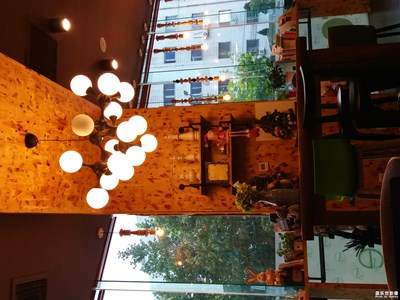 咖啡厅的灯