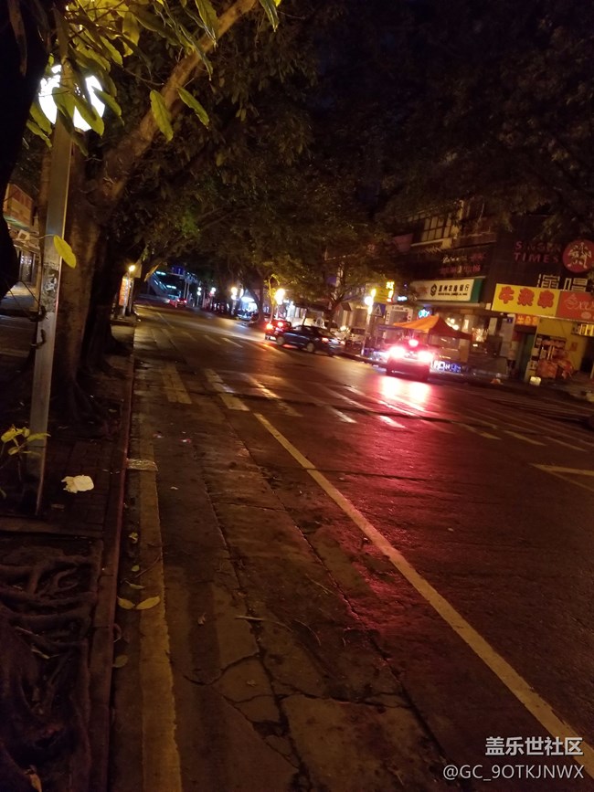 为什么我s8拍摄夜景那么多噪点呀
