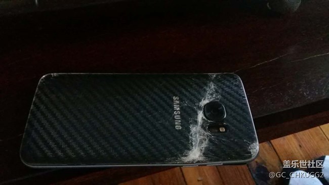 看星坚强……弯折下继续正常使用的盖乐世。问题是怎么修呢？