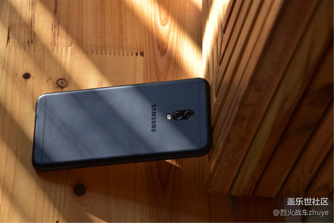 三星中国特供机C8——中端机的新选择