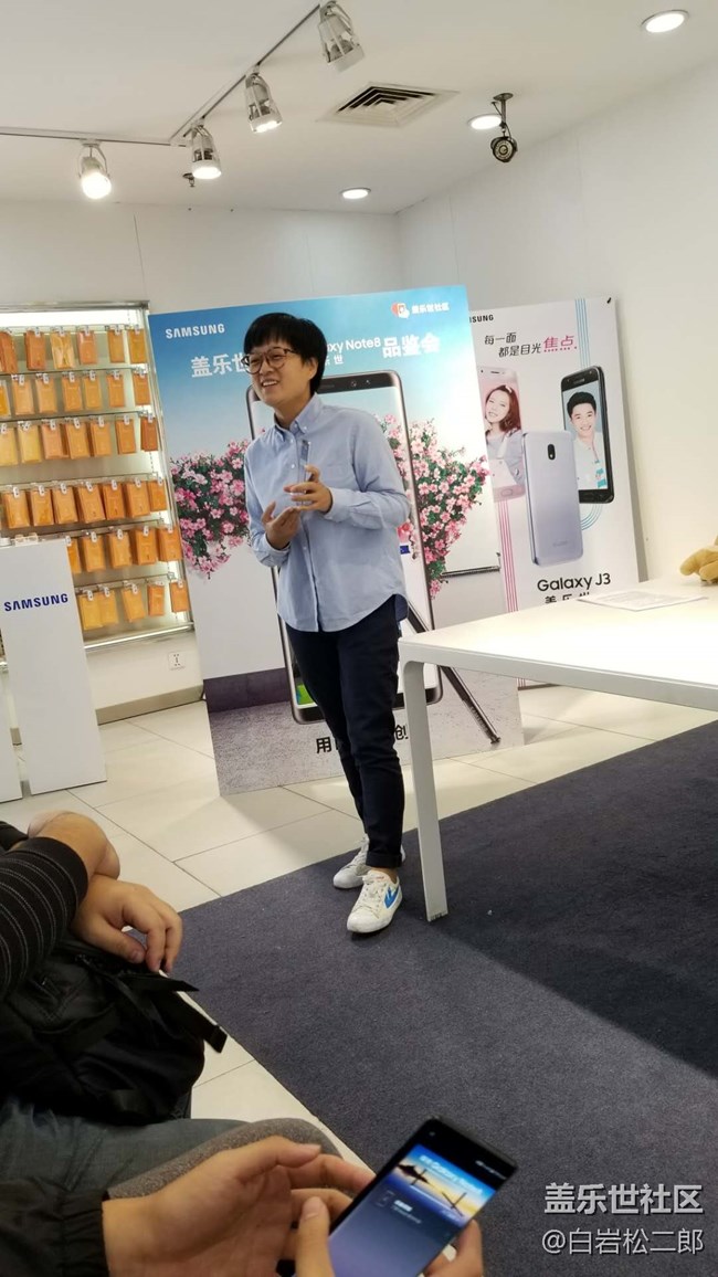 【note8北京品鉴会】功能很强大，蛋糕很好吃，小姐姐很好看~