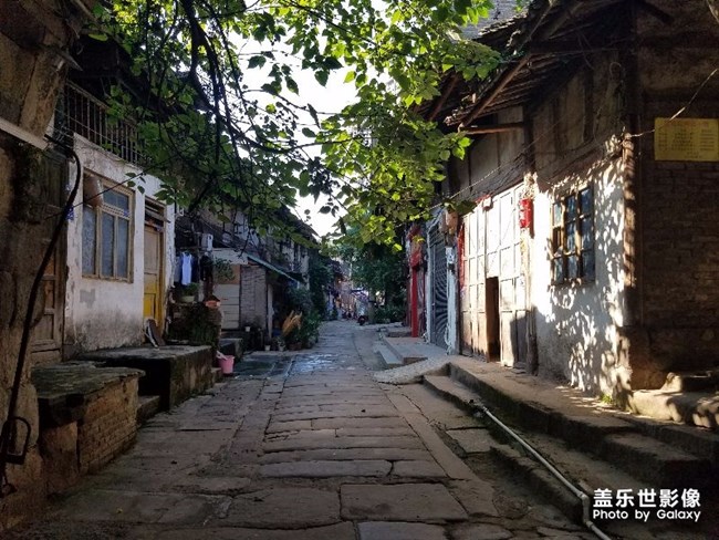 大块吃肉，大碗喝酒