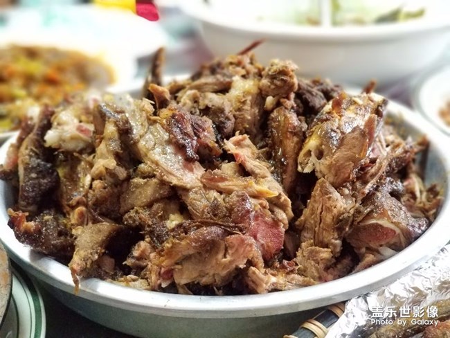 吊烧鸡，烤全羊！美味极了