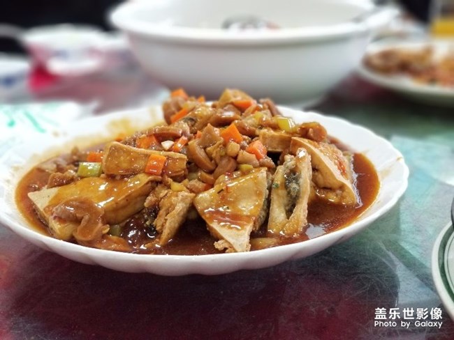 吊烧鸡，烤全羊！美味极了