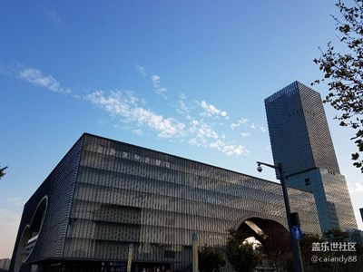 远香湖畔