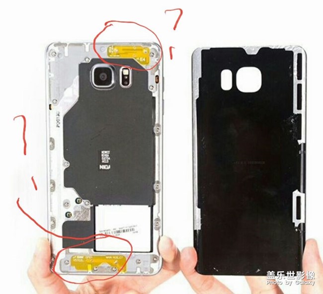 三星Note5拆下电池后盖后上下两边的*带条有什么用