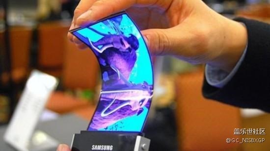 三星折叠屏手机终亮相，明年你会买这样的手机么？