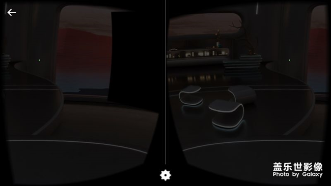 VR画面两边不一样