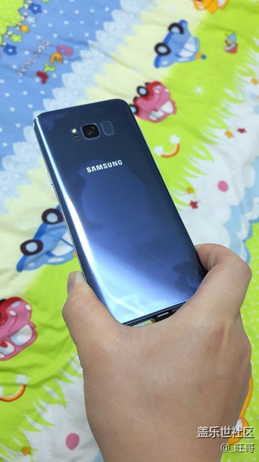 S8后盖空豉了