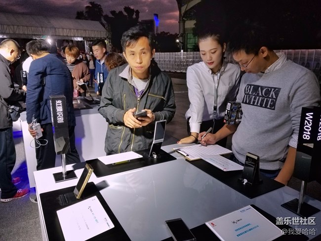 三星心系天下W2018手机发布会暨十周年厦门