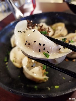 《一日三餐》+驴肉拌面，锅贴小馄饨牛肉粉丝