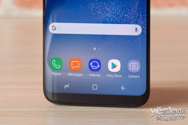 三星Galaxy A8/A8+ (2018)底部显示屏并不支持压力感应