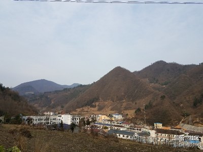 小山村