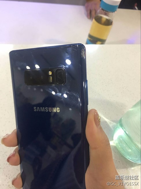 求问 note8后壳裂了 换个后壳大概需要多少费用