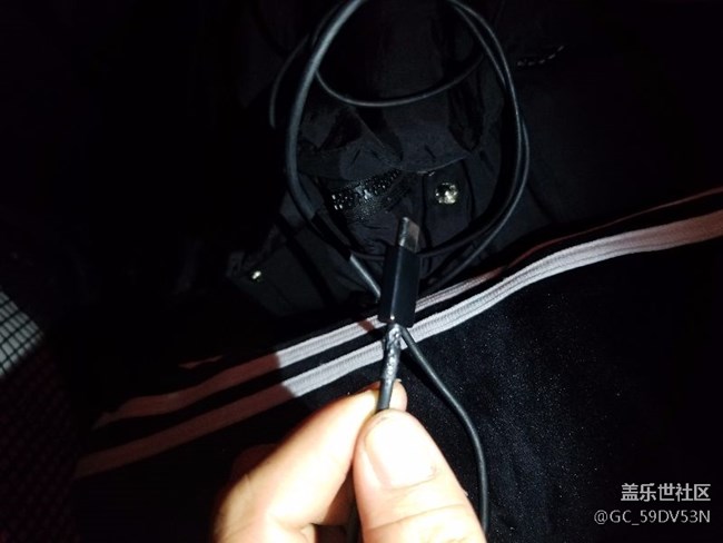 手机数据线有问题。